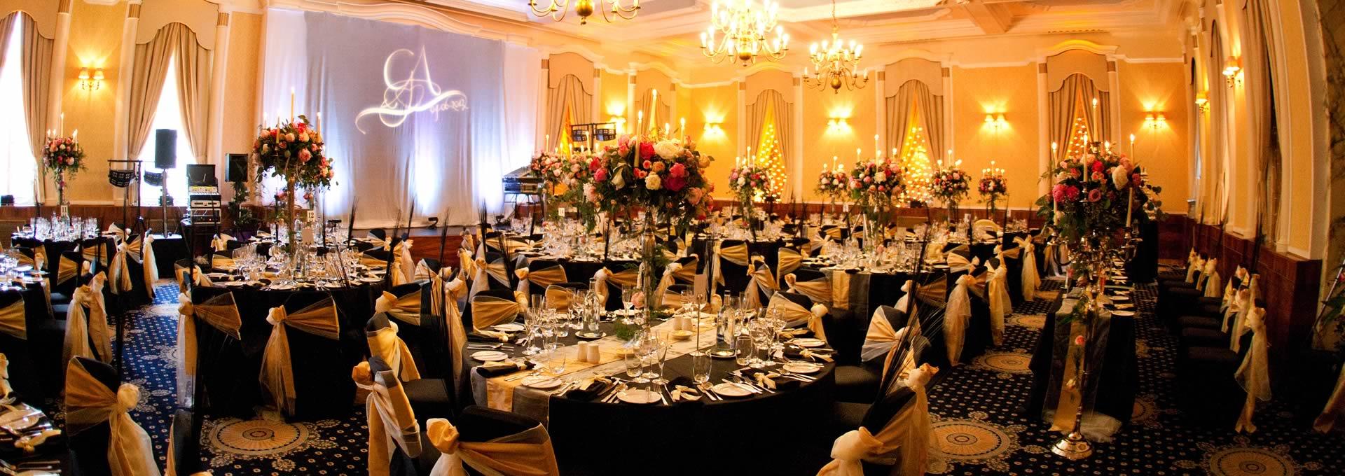 סטירלינג Golden Lion Hotel מראה חיצוני תמונה