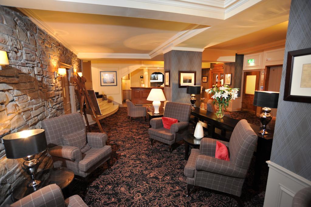 סטירלינג Golden Lion Hotel מראה חיצוני תמונה
